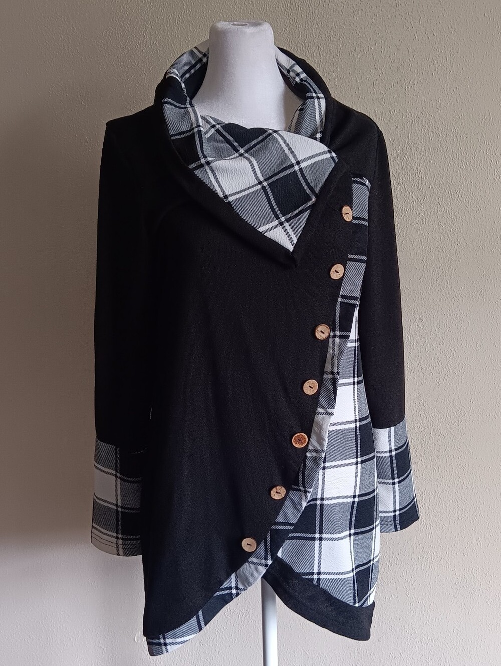 Lagenlook Pullover Tunic Sweater With Decorative Buttons Size XL, Dressfo
